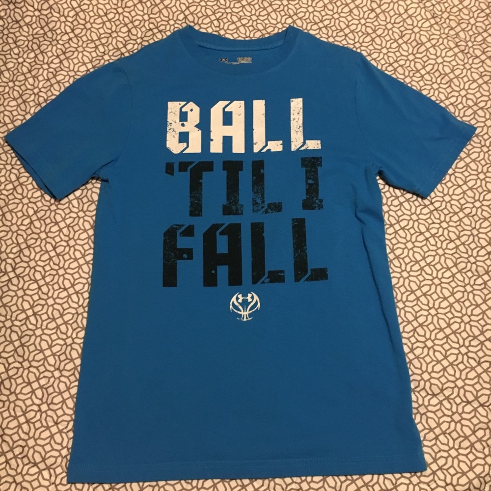 Boys Under Armour Loose fit Tee small